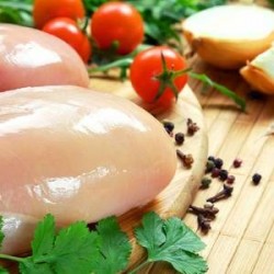 Pechuga pollo entera ECO CAT A, precio 100 grs. Bandeja 400 grs. aprox. POR ENCARGO