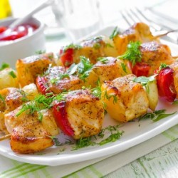 Pinchos pollo ECO, precio 100 grs. Bandeja 400 grs. aprox.